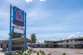 Гостиница Motel 6-Fort Nelson, BC  Форт Нельсон